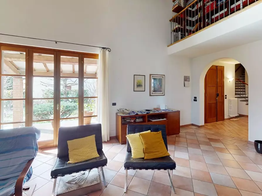 Immagine 8 di Villa in vendita  a Vecchiano