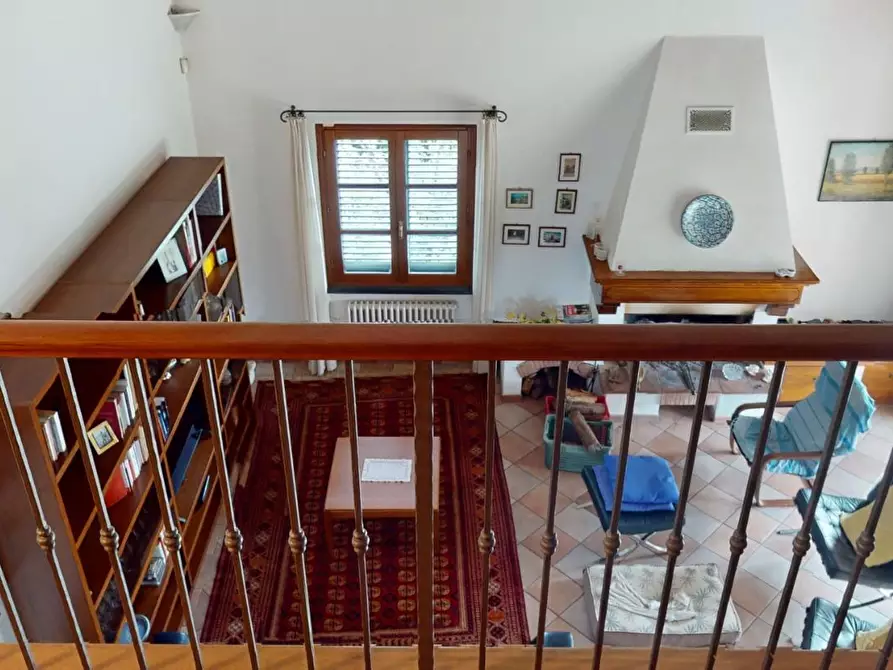 Immagine 16 di Villa in vendita  a Vecchiano