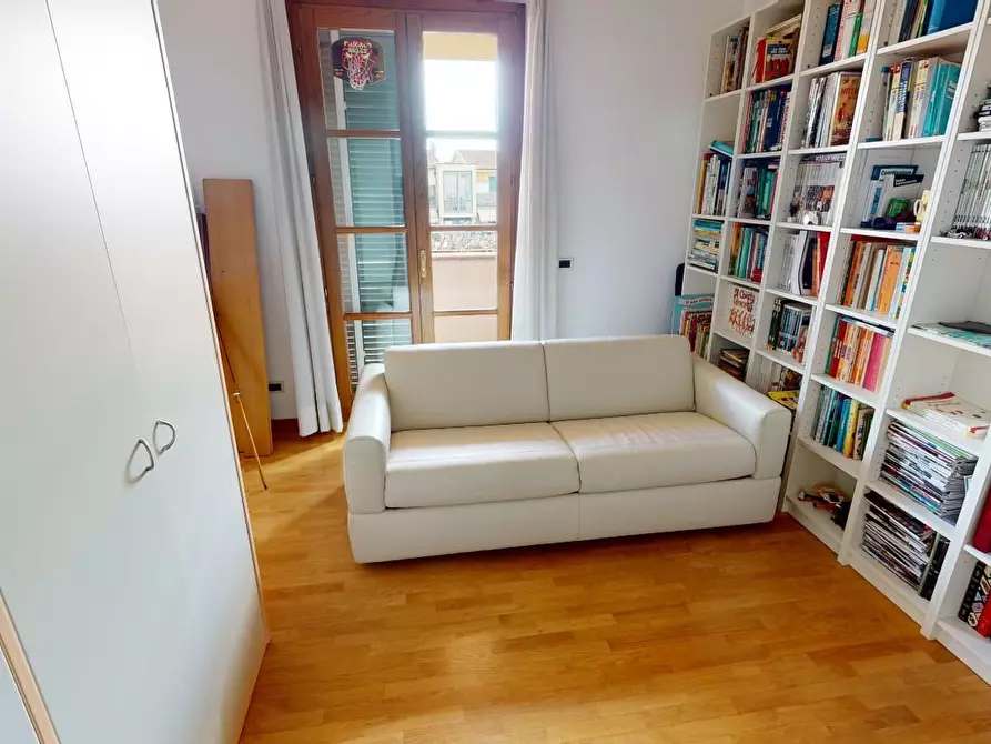 Immagine 24 di Villa in vendita  a Vecchiano