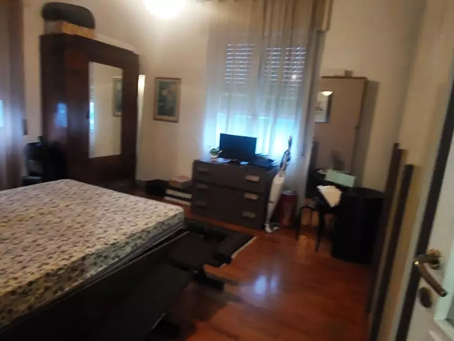 Immagine 19 di Appartamento in vendita  a Carrara