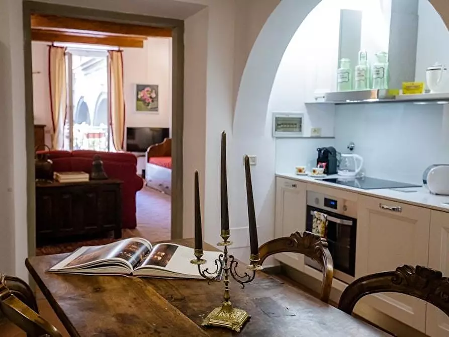 Immagine 6 di Appartamento in vendita  a Firenze