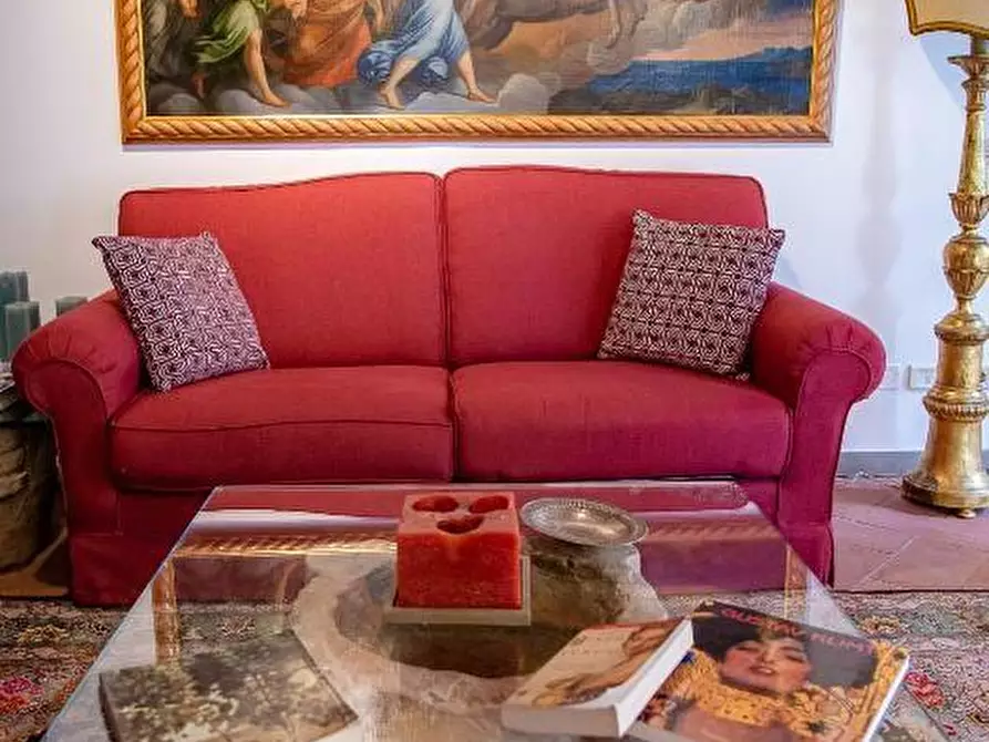 Immagine 3 di Appartamento in vendita  a Firenze