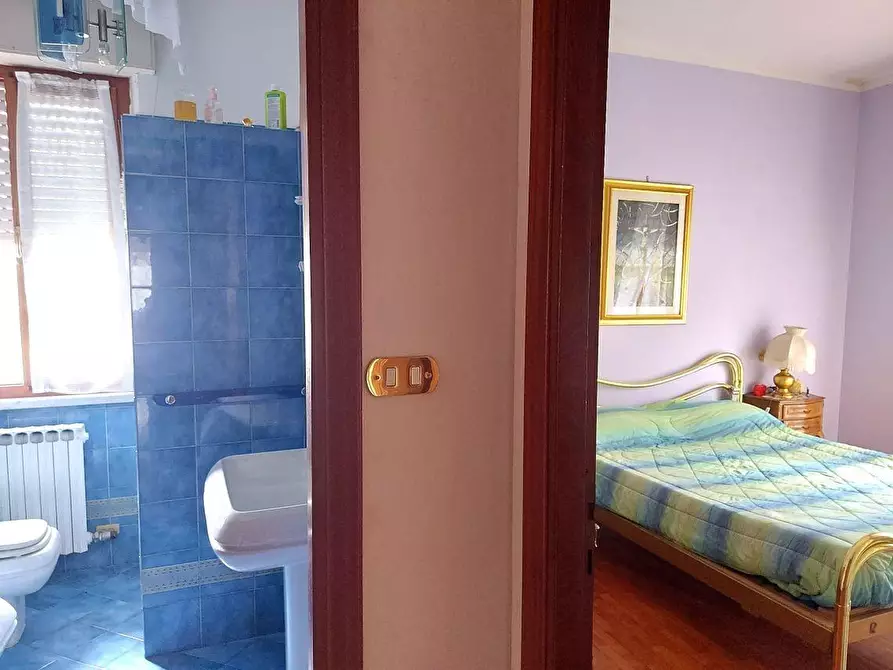 Immagine 33 di Villa in vendita  a Licciana Nardi