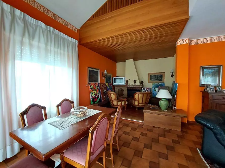 Immagine 21 di Villa in vendita  a Licciana Nardi