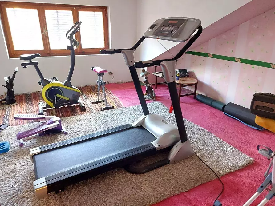 Immagine 37 di Villa in vendita  a Licciana Nardi