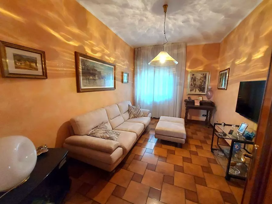 Immagine 28 di Villa in vendita  a Licciana Nardi