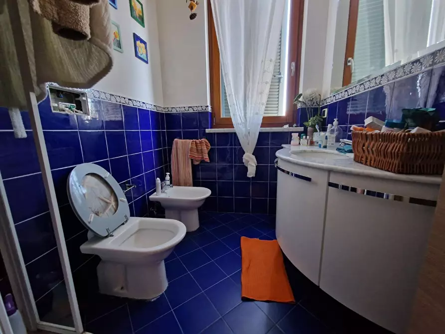 Immagine 29 di Villa in vendita  a Carrara