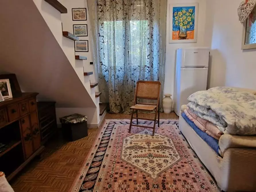 Immagine 46 di Villa in vendita  a Carrara