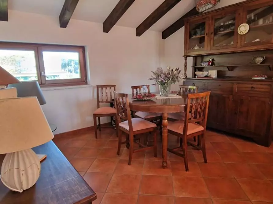 Immagine 37 di Villa in vendita  a Carrara