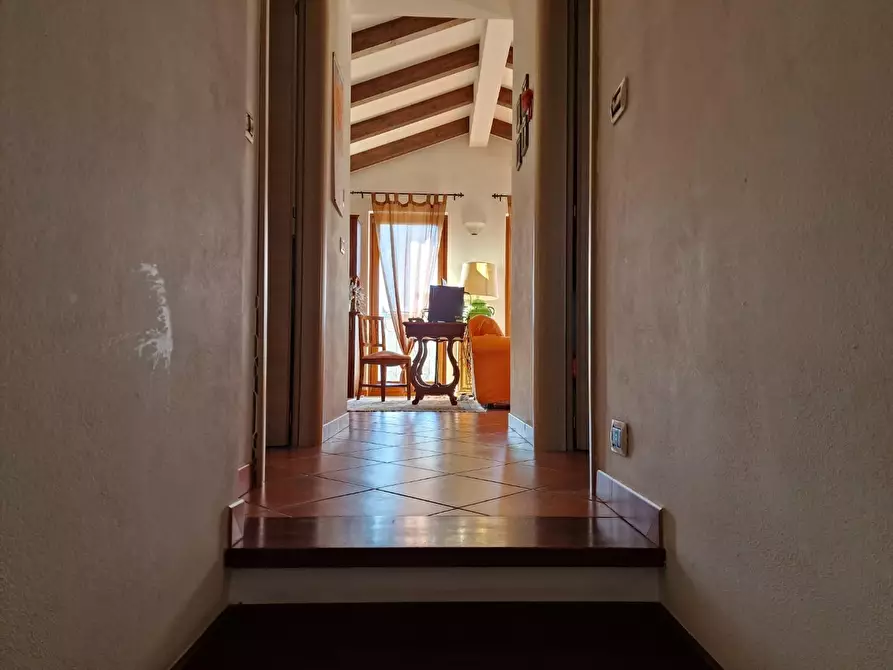 Immagine 23 di Villa in vendita  a Carrara