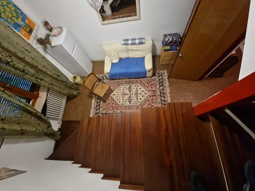 Immagine 9 di Villa in vendita  a Carrara