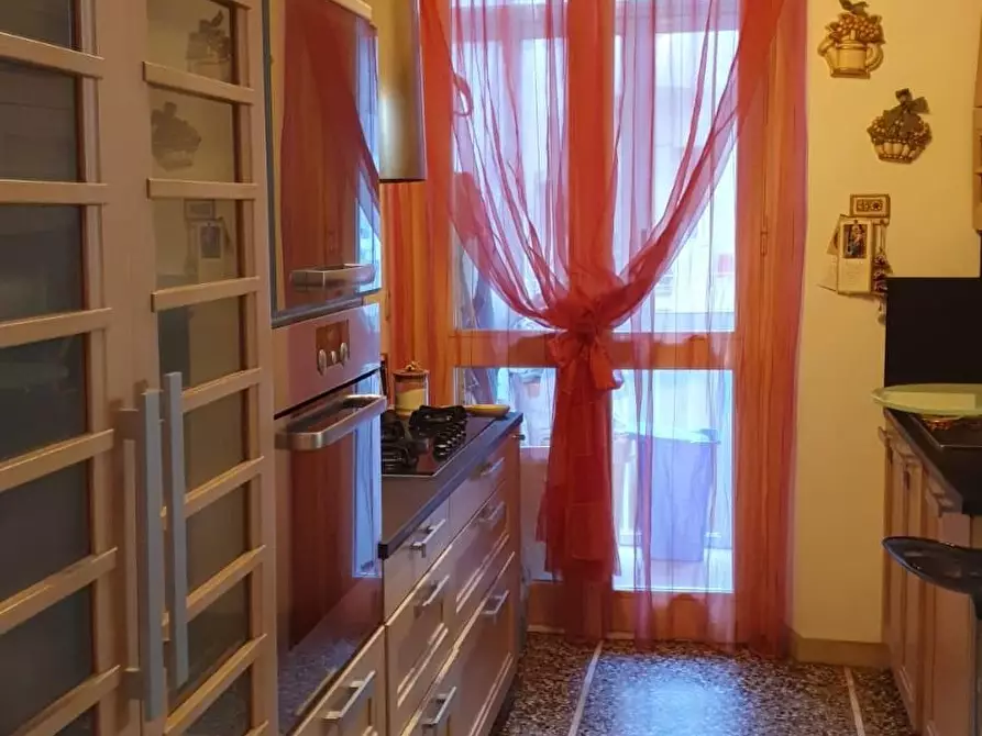 Immagine 7 di Appartamento in vendita  a Livorno