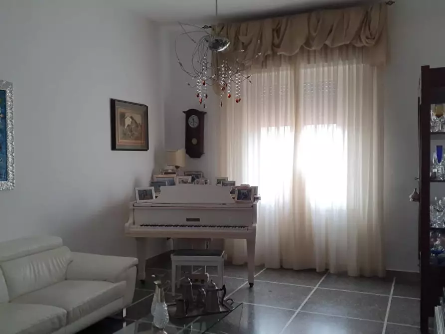 Immagine 4 di Appartamento in vendita  a Livorno