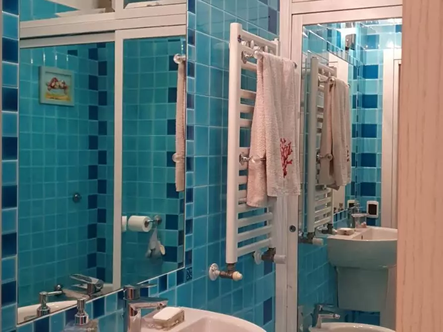 Immagine 18 di Appartamento in vendita  a Livorno