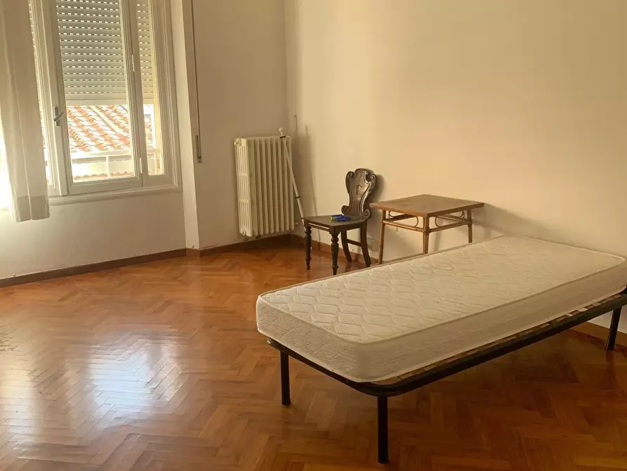 Immagine 23 di Appartamento in affitto  a Livorno