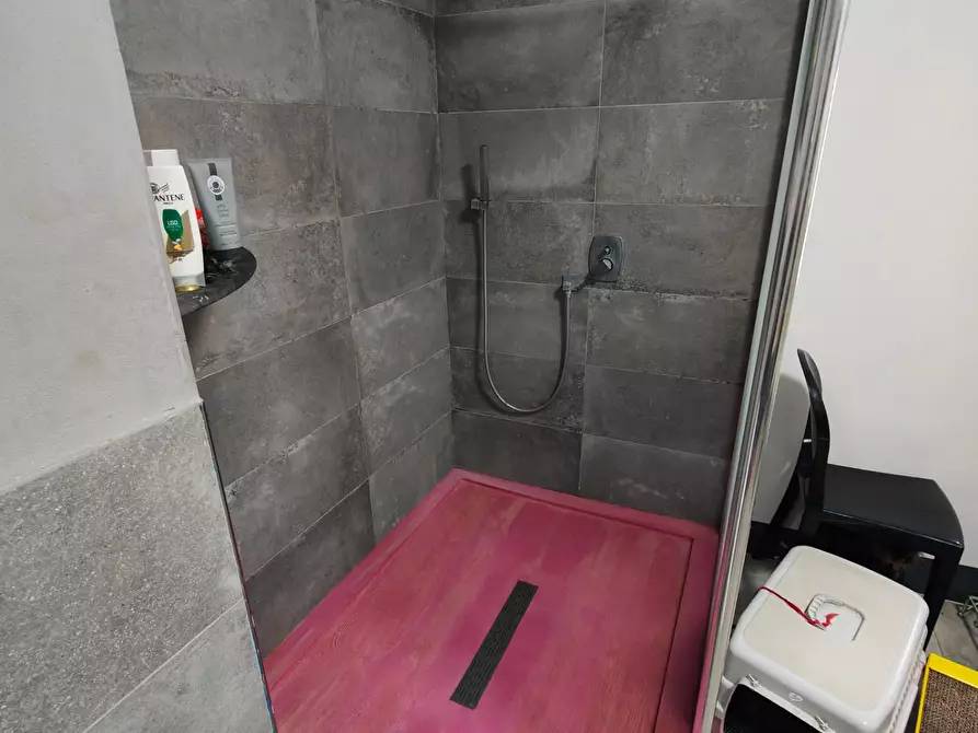 Immagine 13 di Appartamento in vendita  a Pisa