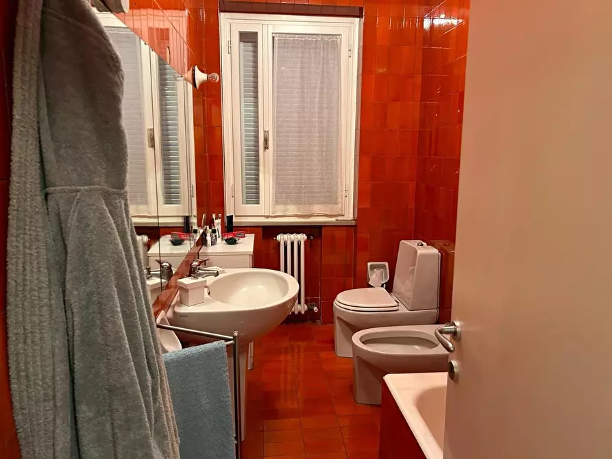 Immagine 5 di Appartamento in vendita  a Siena