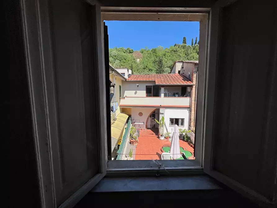 Immagine 13 di Appartamento in vendita  a Capraia E Limite