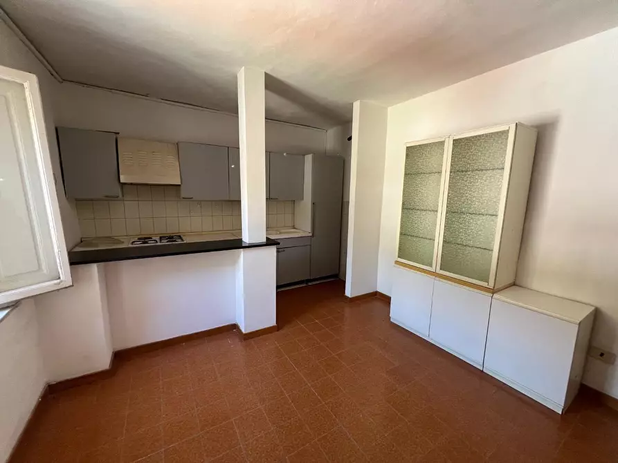 Immagine 4 di Appartamento in vendita  a Capraia E Limite