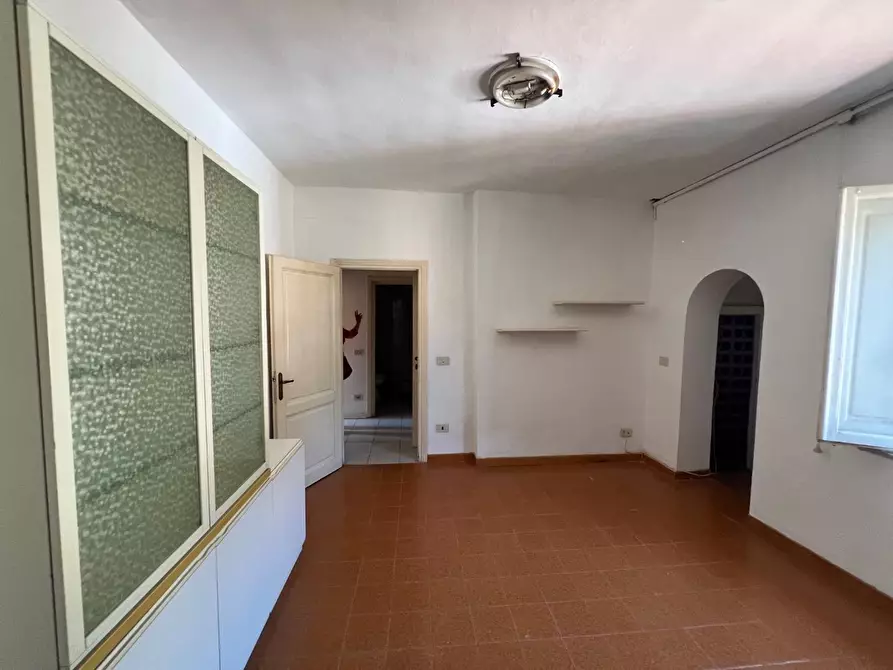 Immagine 5 di Appartamento in vendita  a Capraia E Limite