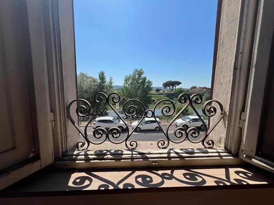 Immagine 18 di Appartamento in vendita  a Capraia E Limite