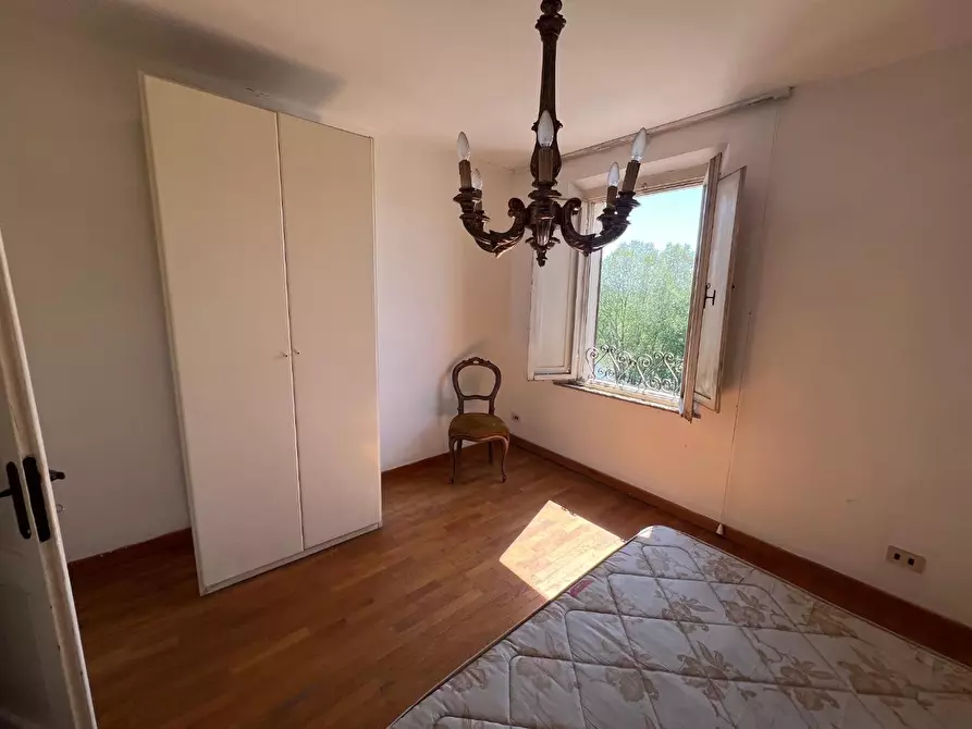 Immagine 16 di Appartamento in vendita  a Capraia E Limite