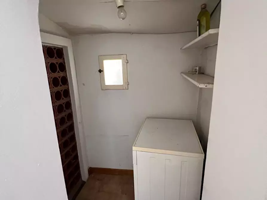 Immagine 7 di Appartamento in vendita  a Capraia E Limite