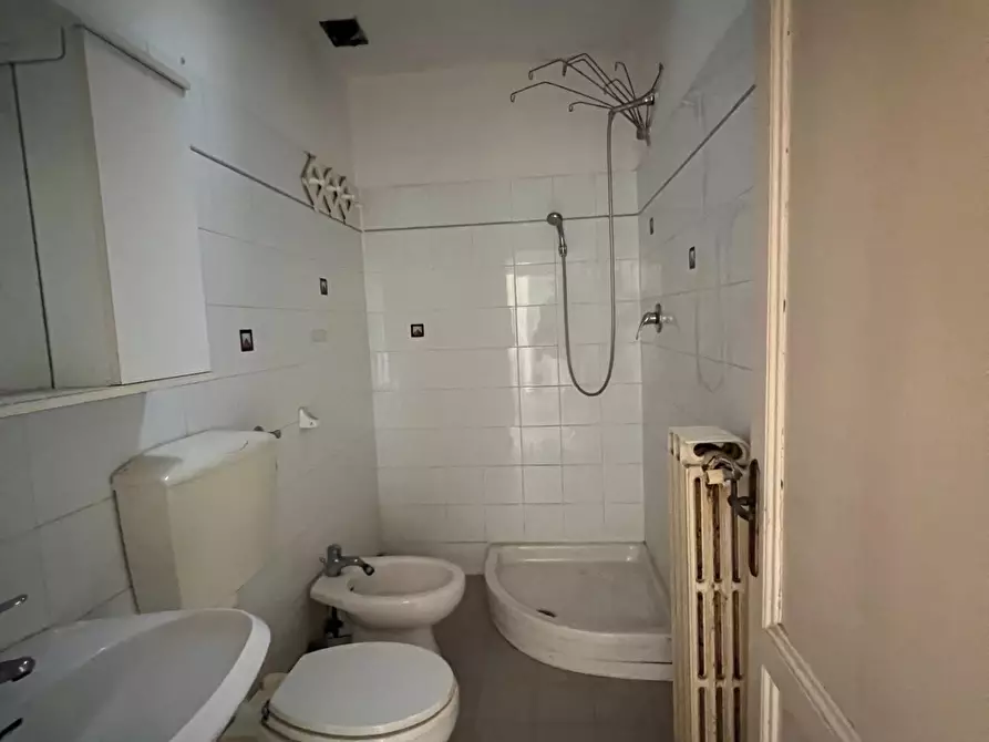 Immagine 10 di Appartamento in vendita  a Capraia E Limite