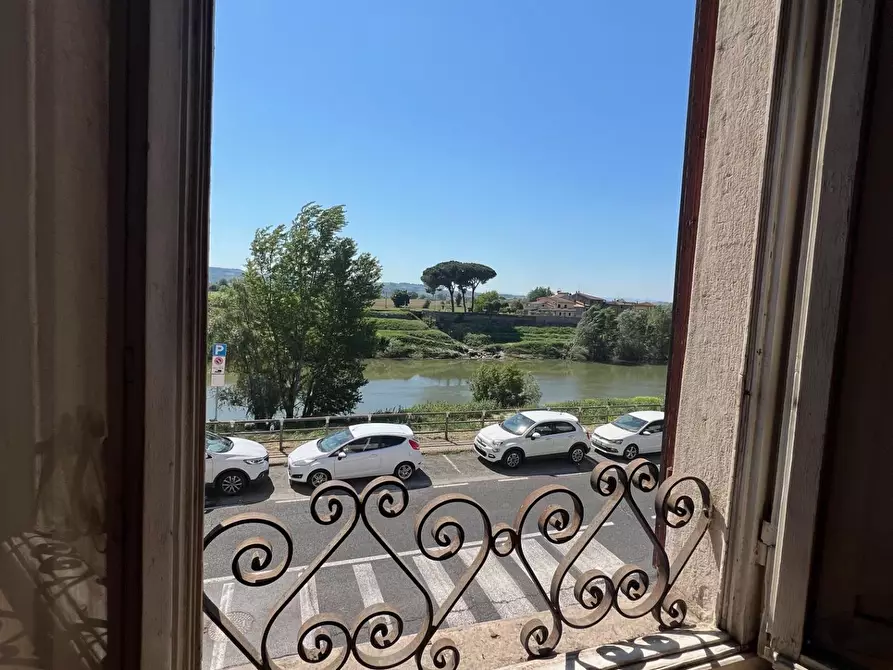 Immagine 19 di Appartamento in vendita  a Capraia E Limite