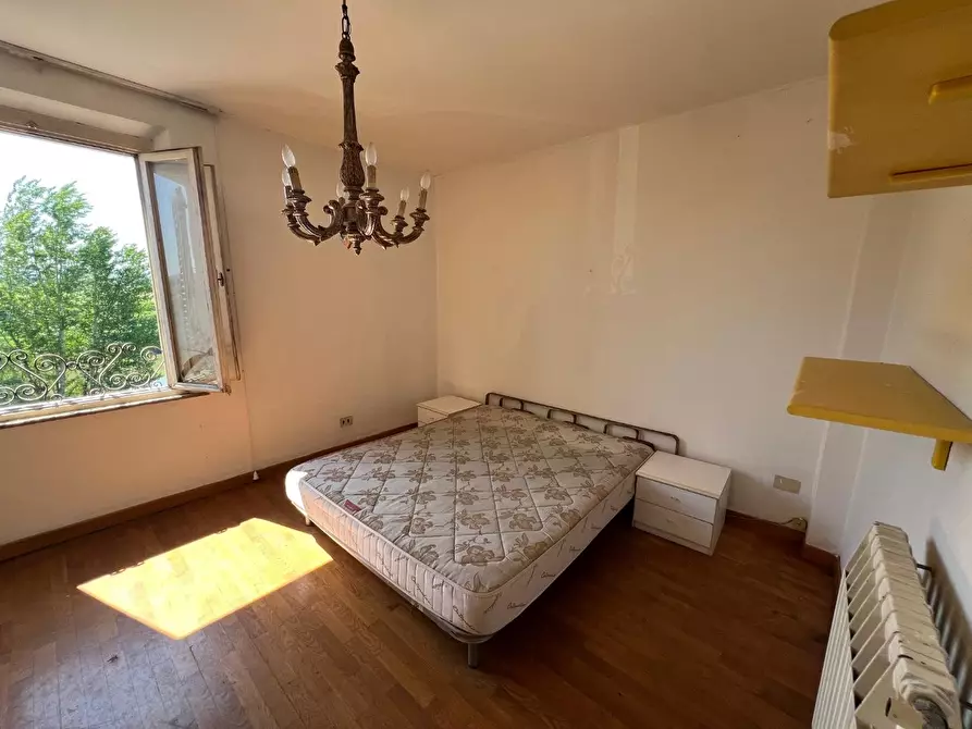 Immagine 15 di Appartamento in vendita  a Capraia E Limite