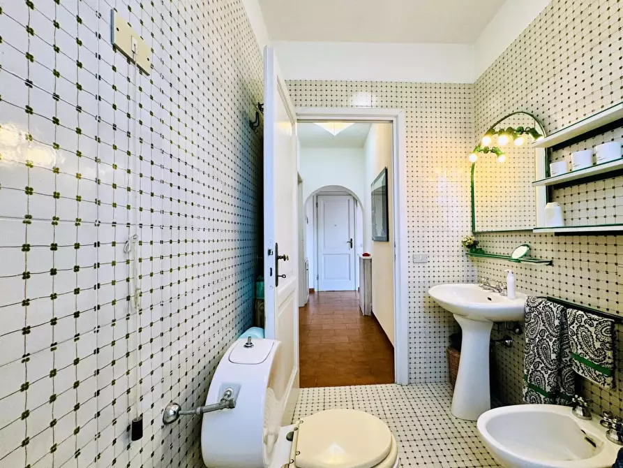 Immagine 29 di Appartamento in vendita  a Seravezza