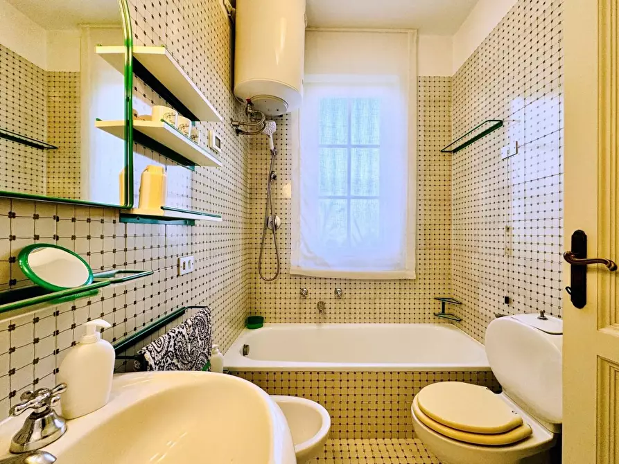 Immagine 27 di Appartamento in vendita  a Seravezza