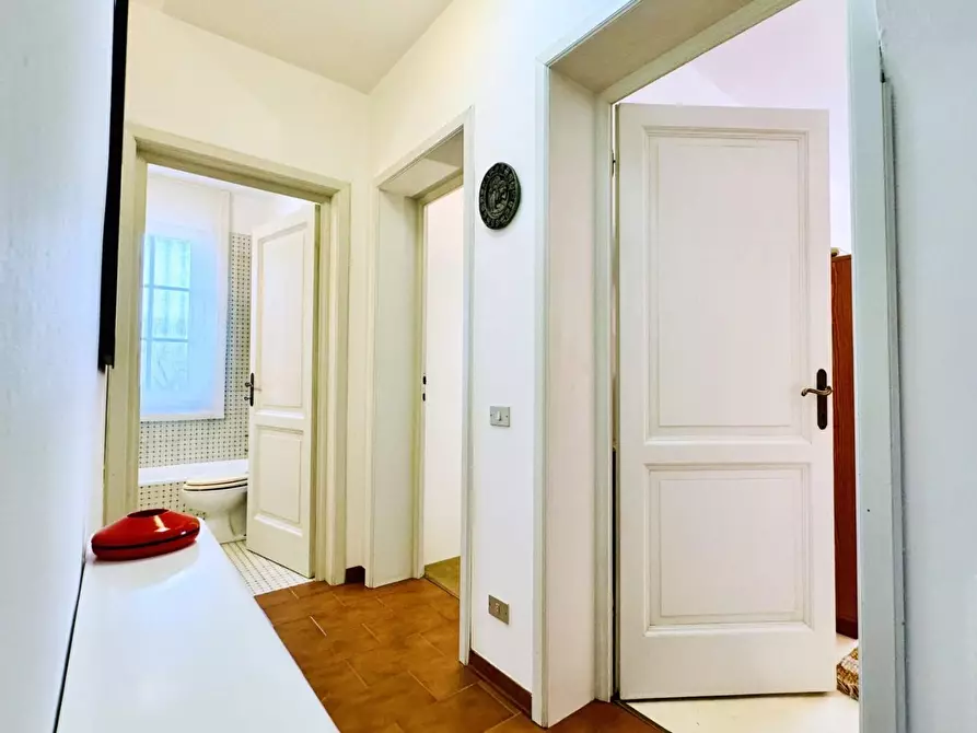 Immagine 15 di Appartamento in vendita  a Seravezza