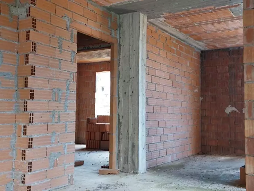 Immagine 13 di Villa in vendita  a Massarosa