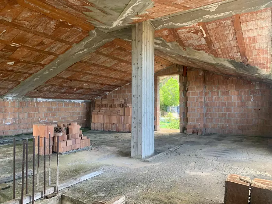 Immagine 51 di Villa in vendita  a Massarosa