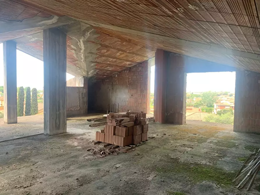 Immagine 36 di Villa in vendita  a Massarosa