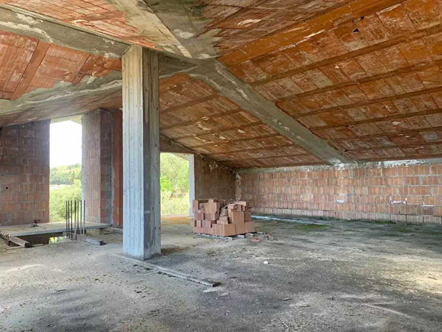 Immagine 50 di Villa in vendita  a Massarosa