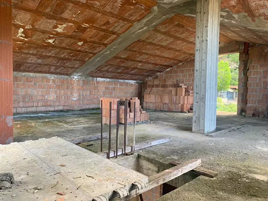 Immagine 38 di Villa in vendita  a Massarosa