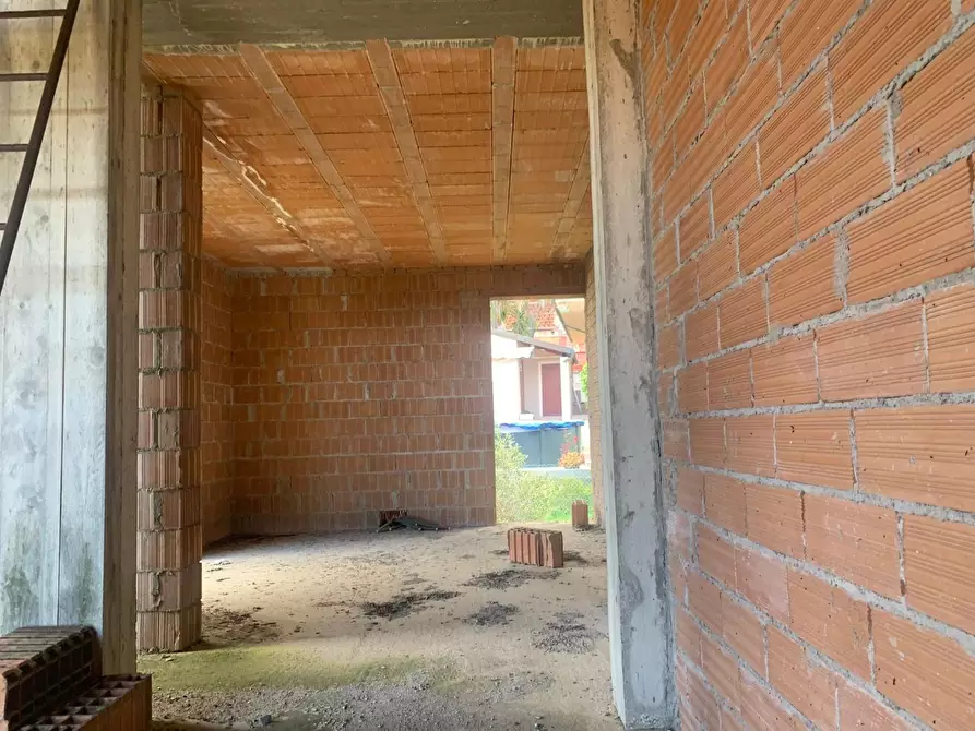 Immagine 39 di Villa in vendita  a Massarosa