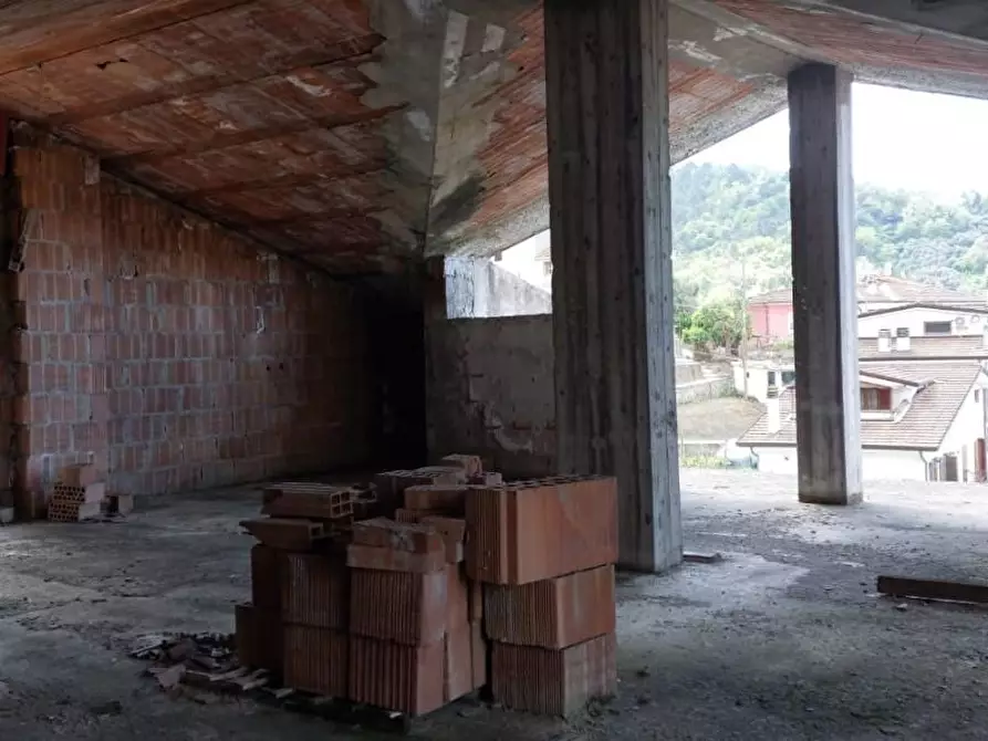 Immagine 62 di Villa in vendita  a Massarosa