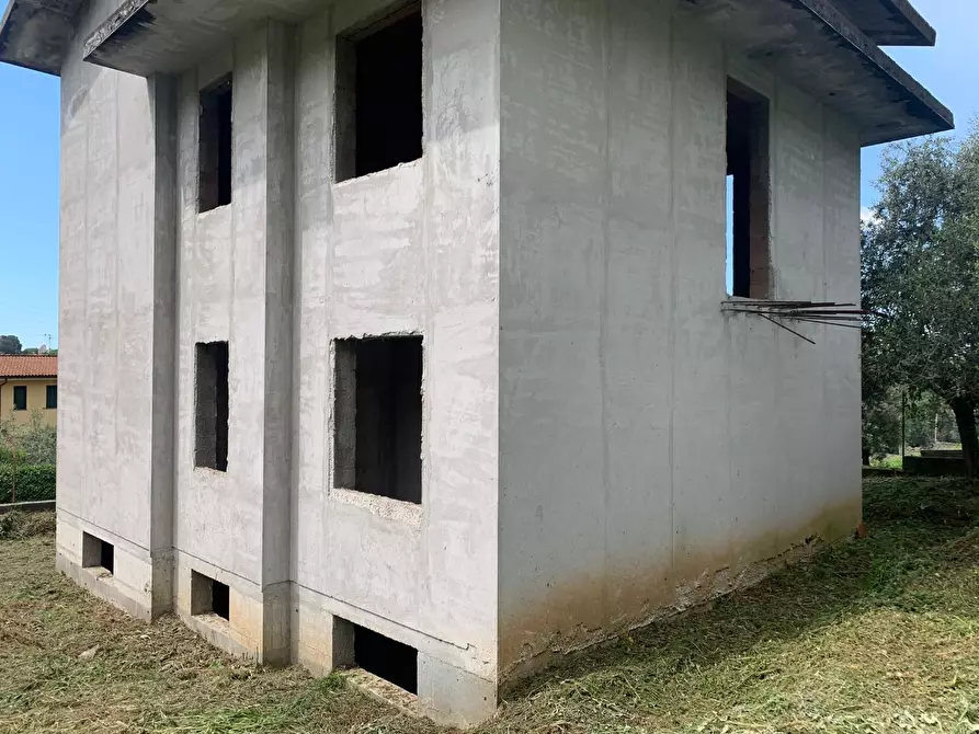 Immagine 16 di Villa in vendita  a Massarosa