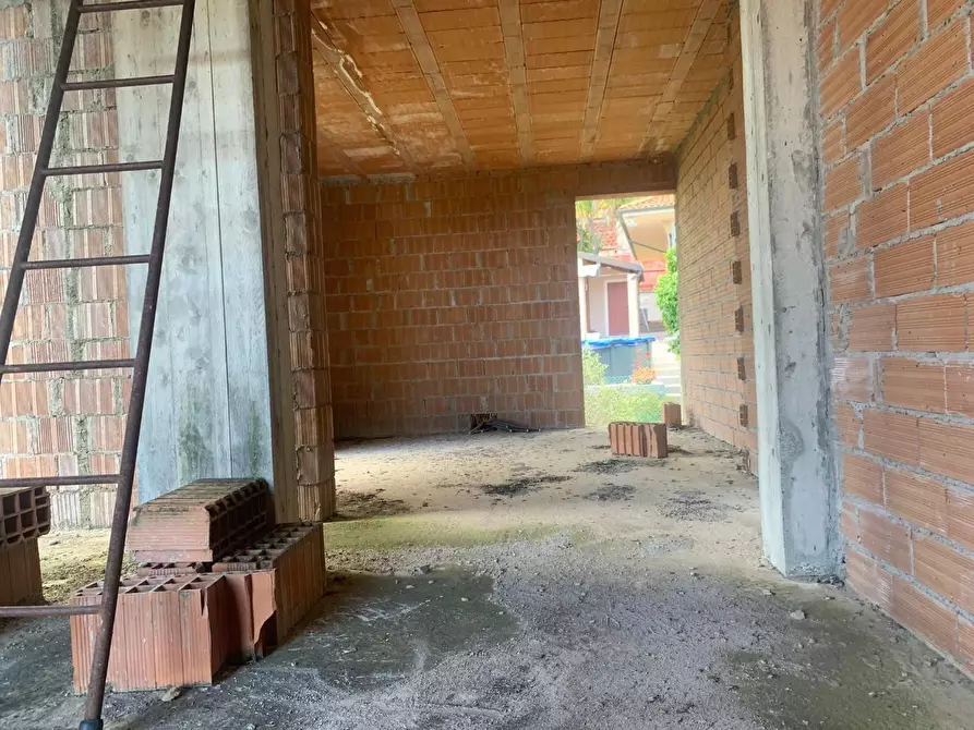 Immagine 47 di Villa in vendita  a Massarosa