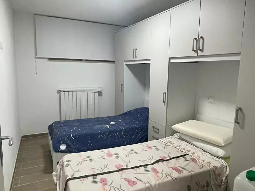 Immagine 22 di Appartamento in vendita  a Carrara