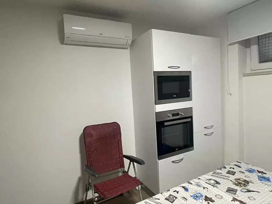 Immagine 5 di Appartamento in vendita  a Carrara