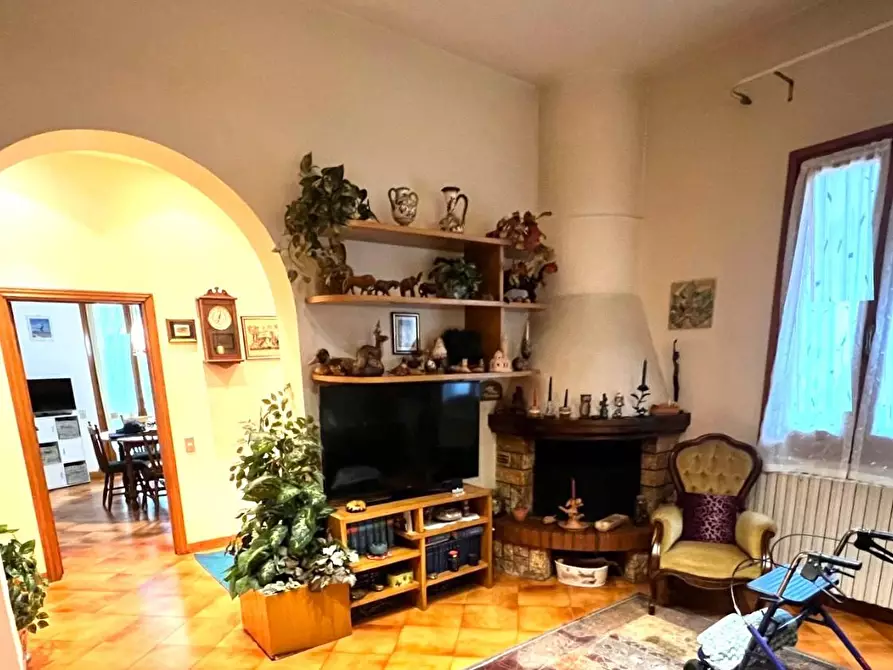 Immagine 6 di Appartamento in vendita  a Montelupo Fiorentino