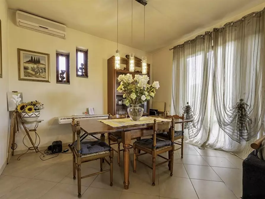 Immagine 47 di Villa in vendita  a Pisa