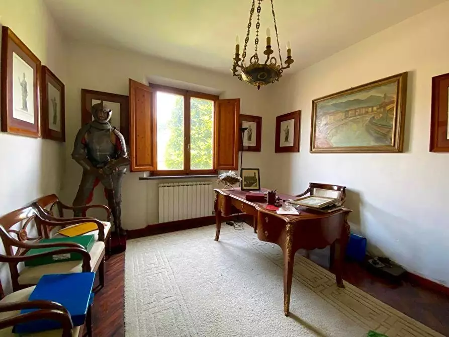 Immagine 37 di Villa in vendita  a Pisa