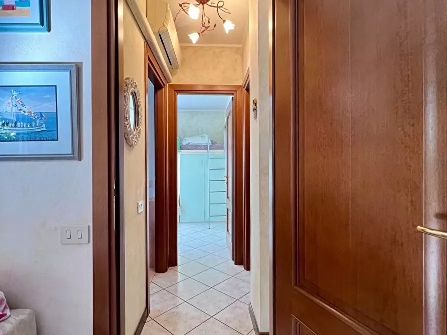 Immagine 10 di Appartamento in vendita  a Massa