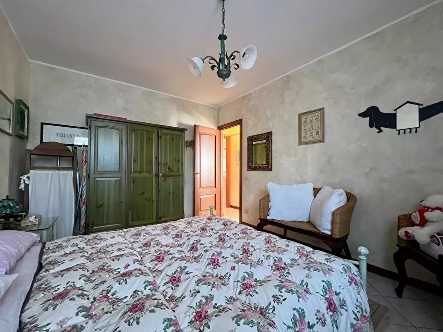 Immagine 15 di Appartamento in vendita  a Massa