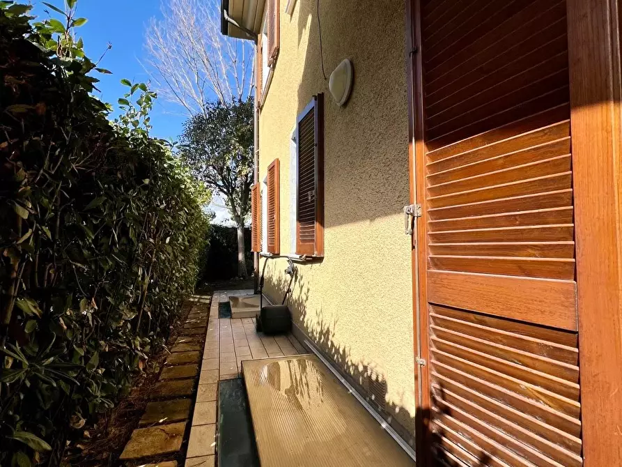 Immagine 9 di Appartamento in vendita  a Massa